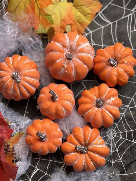 Calabazas decorativas de diferentes culturas