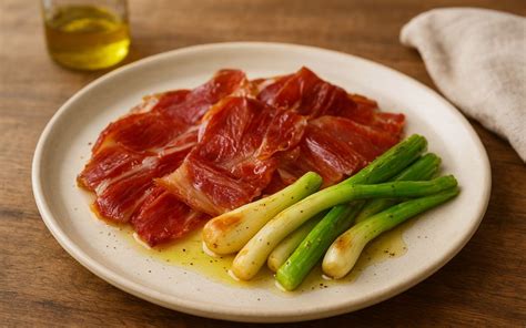 Espaguetis con ajos tiernos y jamón ibérico