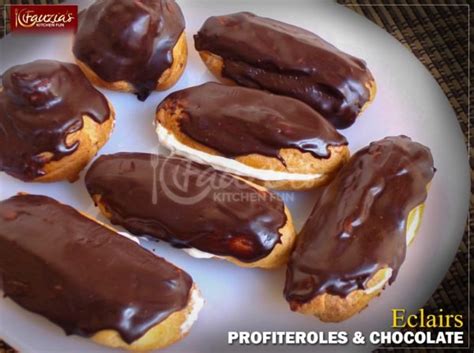 Profiteroles y éclairs recién horneados