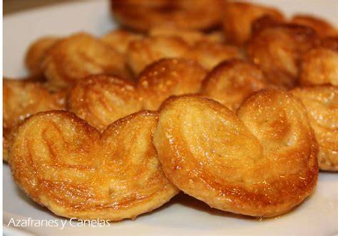 Palmeras de hojaldre bañadas en miel