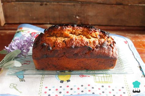 Pan de banana casero sin huevo con nueces