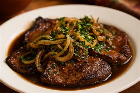 Tira de bife cozinhado para bebé