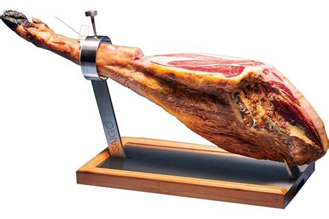 Pata de jamón ibérico y pata de jamón serrano