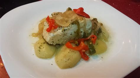 Bacalao fresco y patatas a lo pobre
