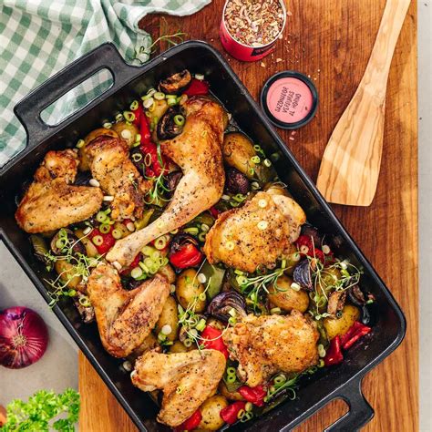 Alitas de pollo con verduras al horno
