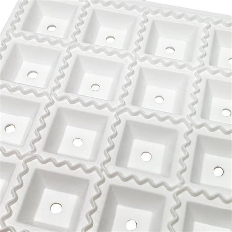 Diseño de molde para ravioles con relieve
