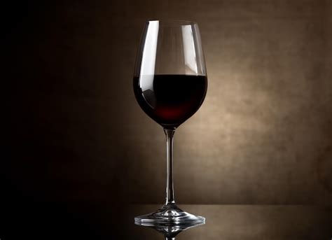 Copa de vino tinto oscuro