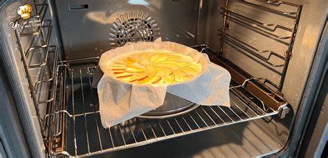tarta de manzana en el horno