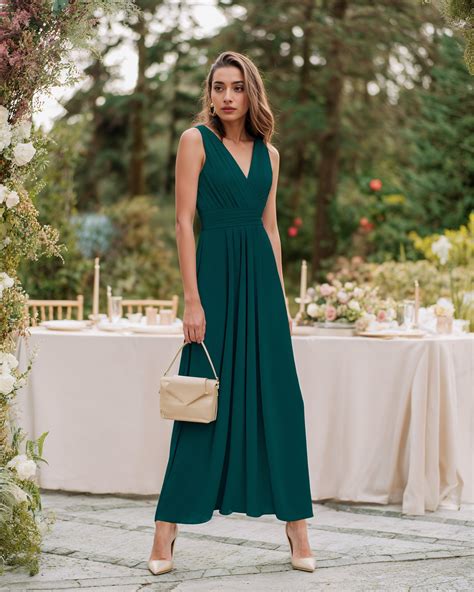 Vestido verde bosque con detalles burdeos para invitadas