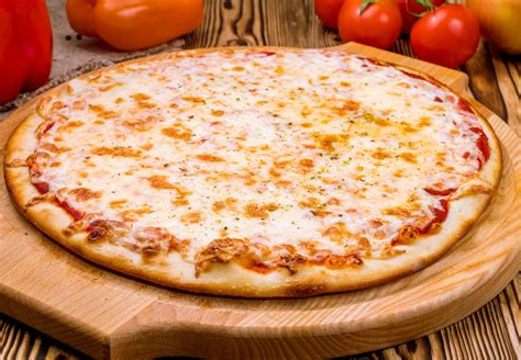 Pizza con queso Scamorza fundido