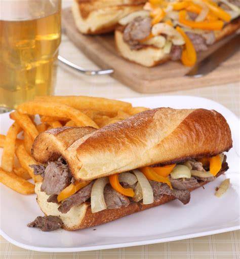 Sándwich de roast beef con patatas fritas