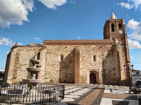 Iglesia Parroquial de Santa Olalla en Puebla de la Reina