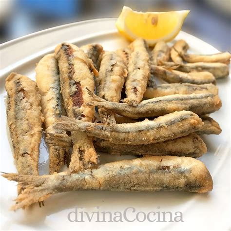 Boquerones fritos recién hechos