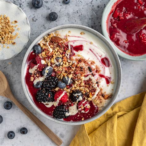 Pannacotta de yogur con frutos rojos