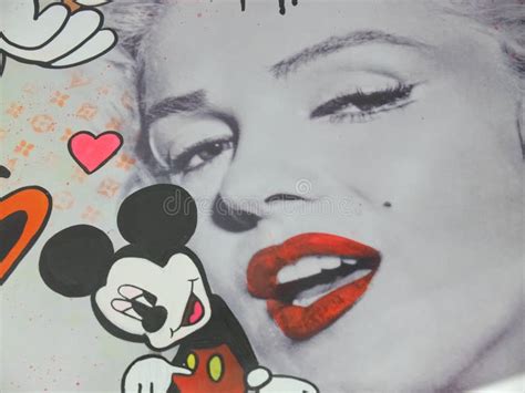 Marilyn Monroe y Minnie Mouse con estampados de lunares
