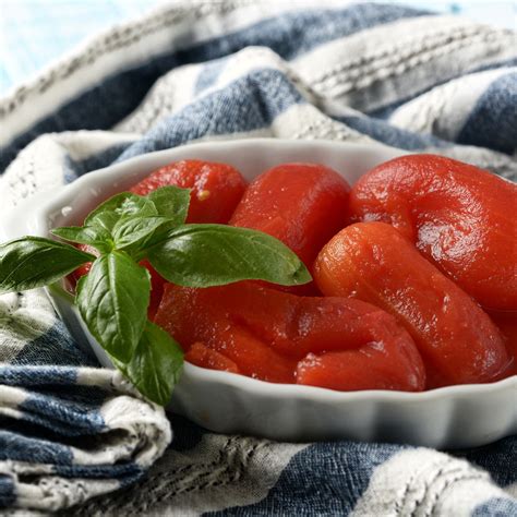 Tomates escaldados y pelados