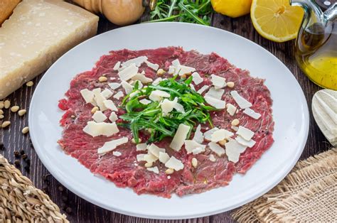 Carpaccio de ternera con jamón ibérico