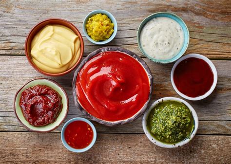 Variedad de salsas para acompañar