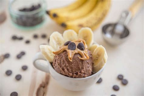Helado de chocolate y plátano