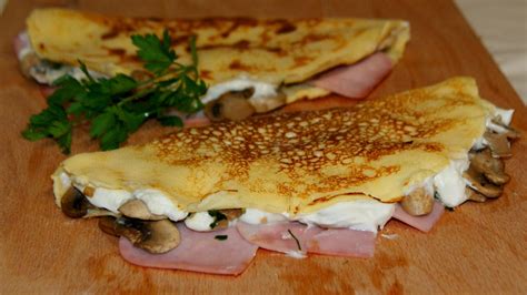 Crepe de jamón, queso y champiñones