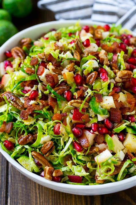 Ensalada de auyama con coles de bruselas, granada e higos