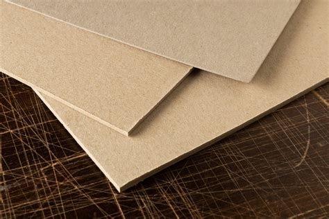 Planchas de cartón piedra cortadas a diferentes formas