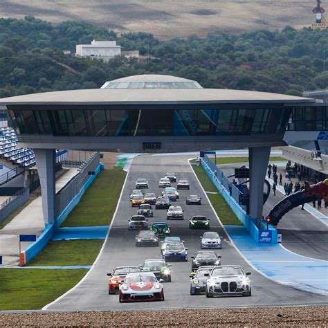 automovilismo de competición en circuitos