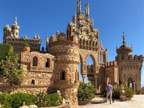 Castillo de Colomares, monumento a Cristóbal Colón