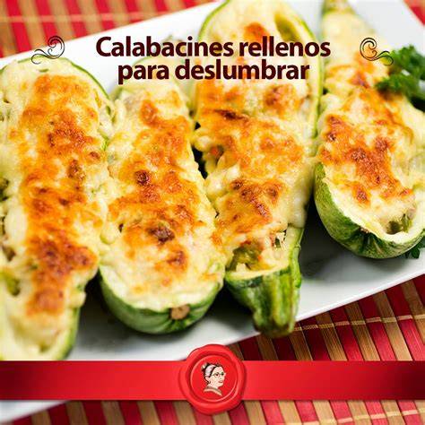 calabacines cortados por la mitad y vaciados