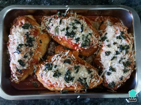 Pechugas de pollo rellenas de paté al horno