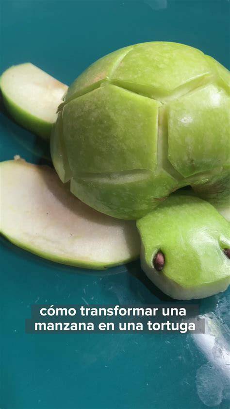 Plato de frutas y verduras con forma de Tortuga Ninja