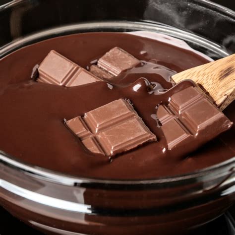 Chocolate derretido para cobertura