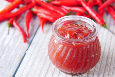 Ingredientes básicos de la salsa sriracha
