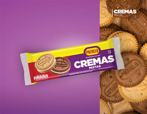 Familia disfrutando Galletas Cremas Pozuelo