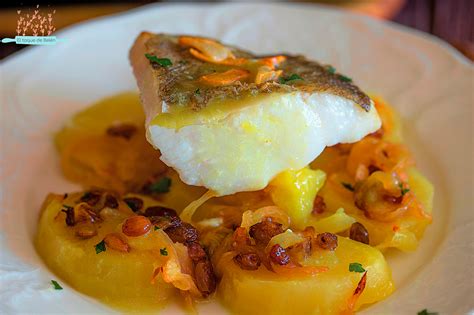 Bacalao al horno con pasas y verduras