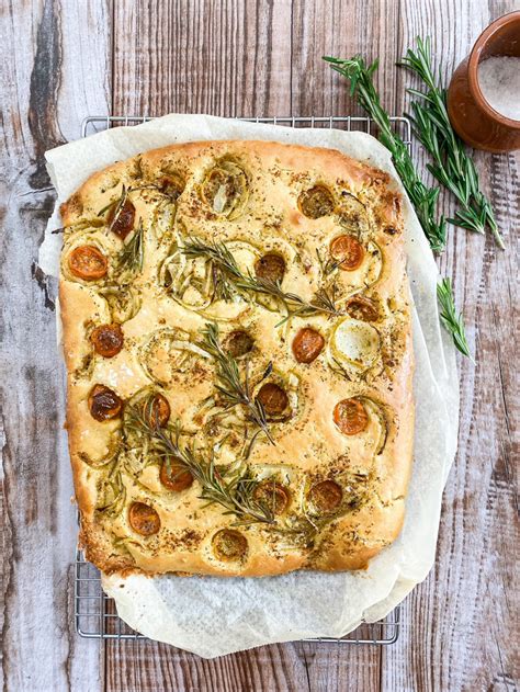 Focaccia de calabaza y romero servida como entrante