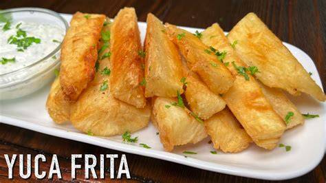 Diferentes presentaciones de yuca: frita, hervida y al horno