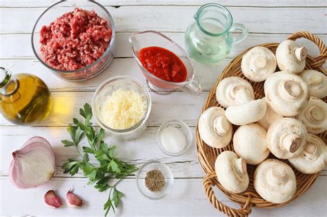 Ingredientes para champiñones rellenos de carne