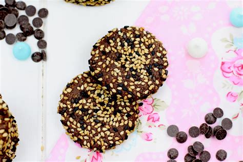 Galletas de sésamo y chocolate
