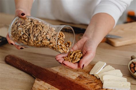 incorporar nueces a la masa