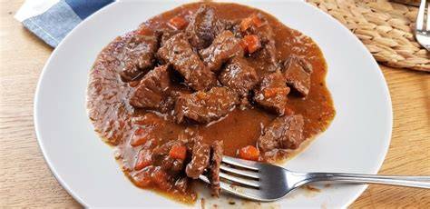 Ingredientes para ternera en salsa