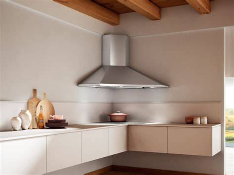 Cocina moderna con campana extractora Faber
