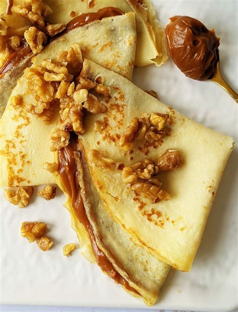 Crepes con manzana y nueces caramelizadas