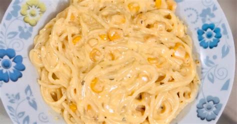 Pasta cremosa con carne y crema de leche