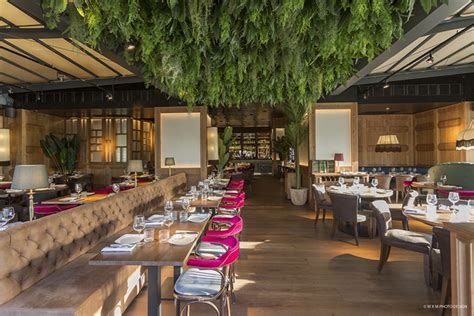 Restaurante argentino con ambiente acogedor