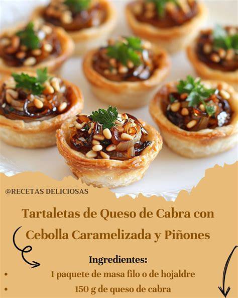 Tartaletas de hojaldre con cebolla caramelizada y queso de cabra