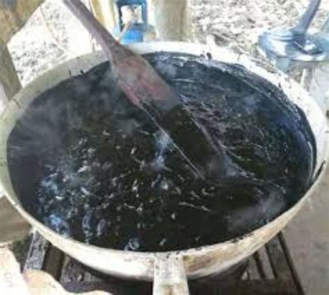 Ingredientes tradicionales para el chimó: hojas de tabaco, sal y melaza