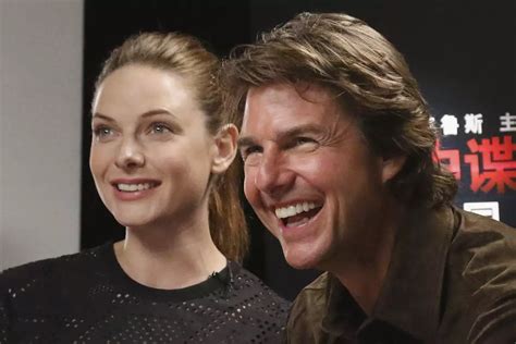 Hugh Jackman y Rebecca Ferguson en una escena de Reminiscencia