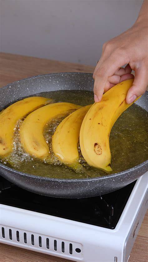 Plátanos cociéndose