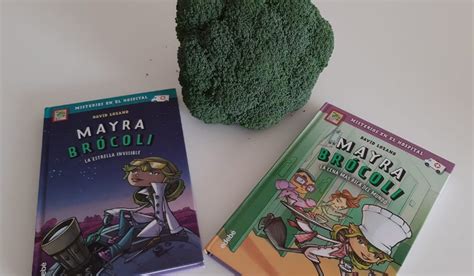 Mayra Brócoli leyendo un libro en el hospital